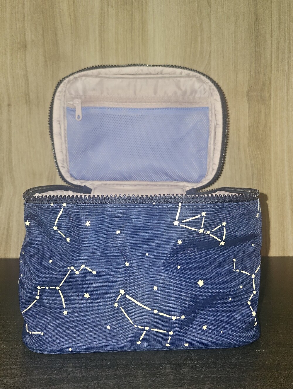 NWOT Baggu Constellation Large Cosmetic Case - Picture 8 of 10